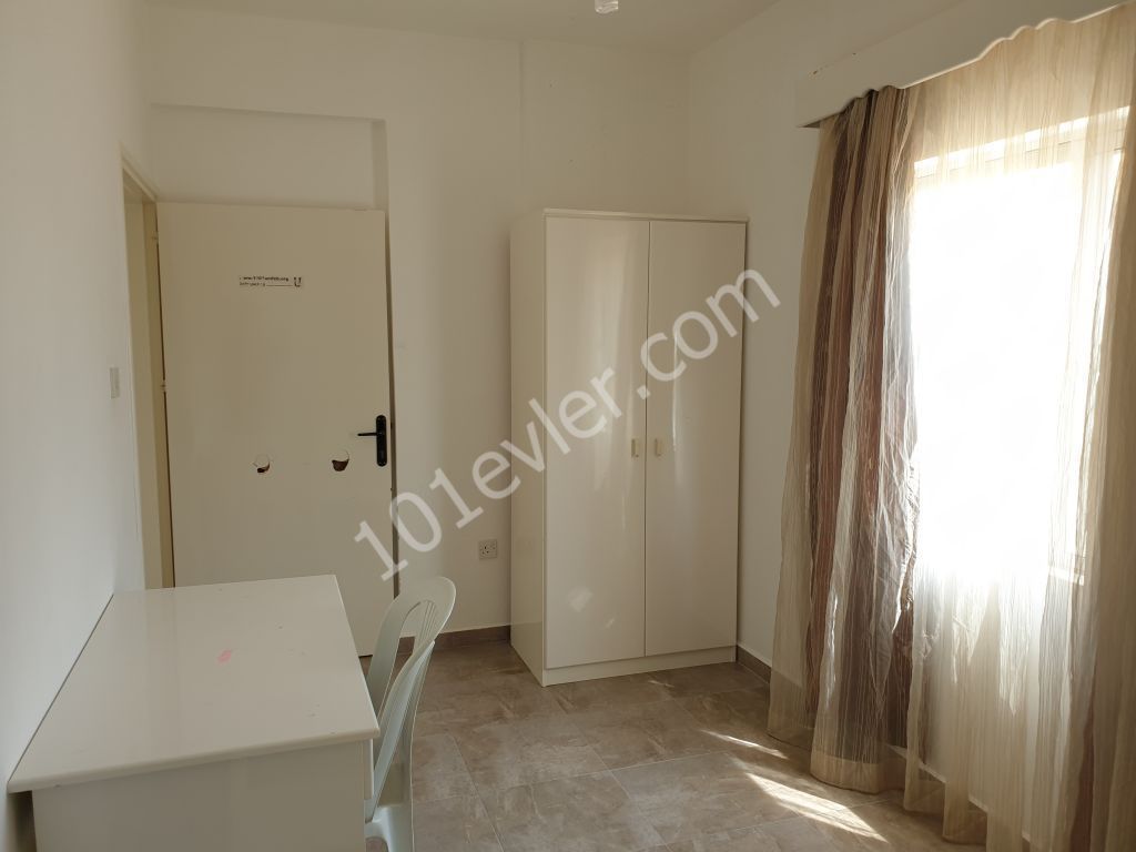 Kiralık 2+1 eşyalı daire DAU nun tam dibinde 10 aylık