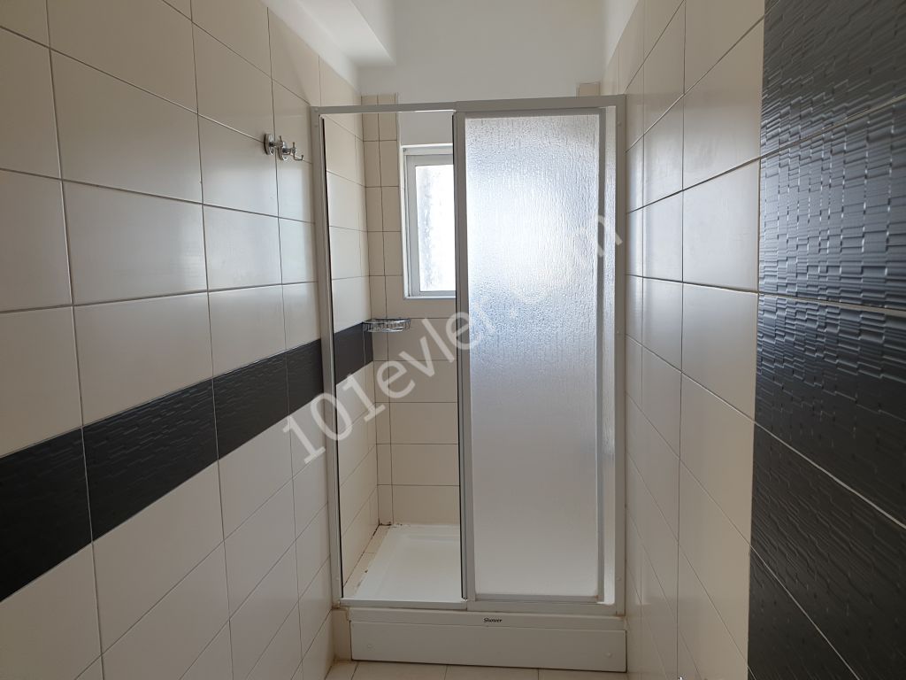 Kiralık 2+1 eşyalı daire DAU nun tam dibinde 10 aylık