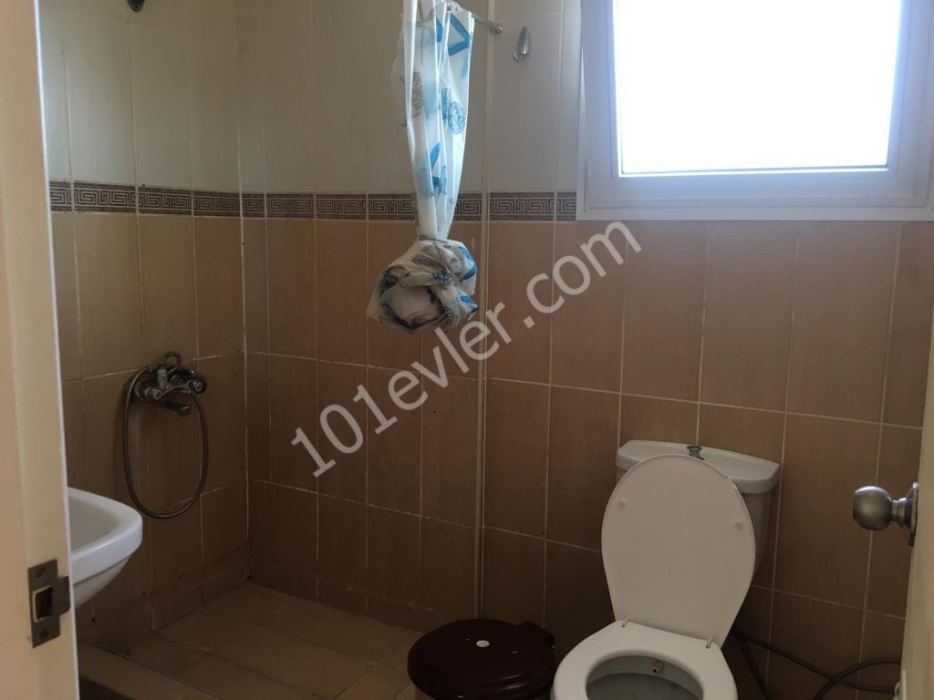 GAZİMAĞUSA  KALILAND DA KİRALIK 2+1 DAİRE