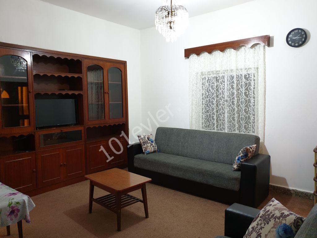 3+1 Flat for rent in the center of Mağusa 