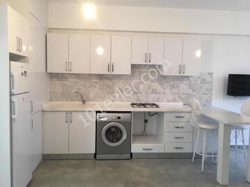 GAZİMAĞUSA MERKEZDE KİRALIK 2+1 DAİRE