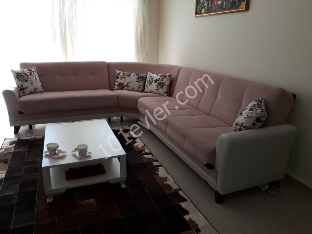 Kıralık 1+1 lüks eşyalı daire Longbeachte