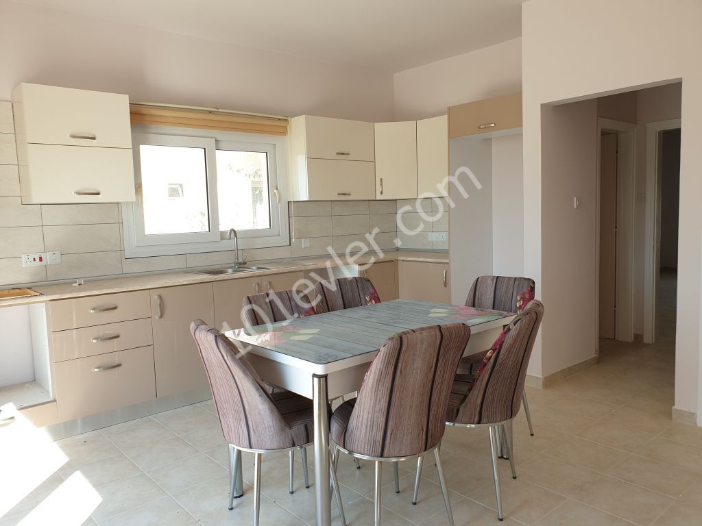 Satılık 3+1 villa Longbeachte