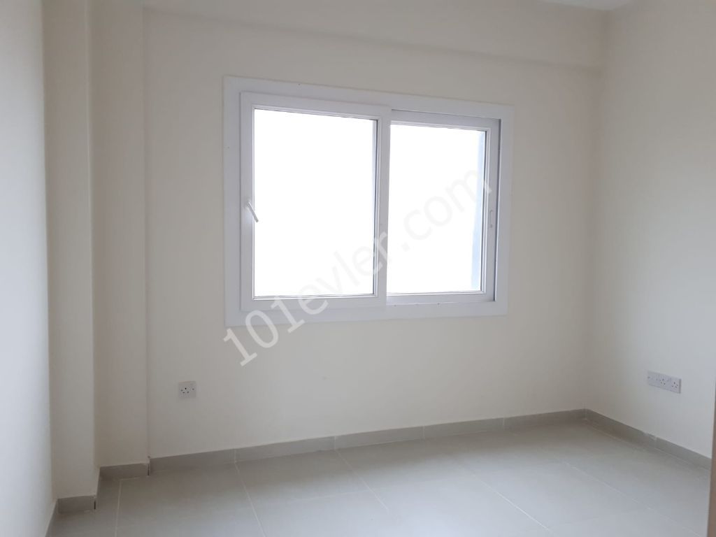 1+1 flat for sale very close to EMU