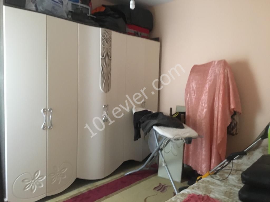 GAZİMAĞUSA DA SATILIK 3+1 DAİRE