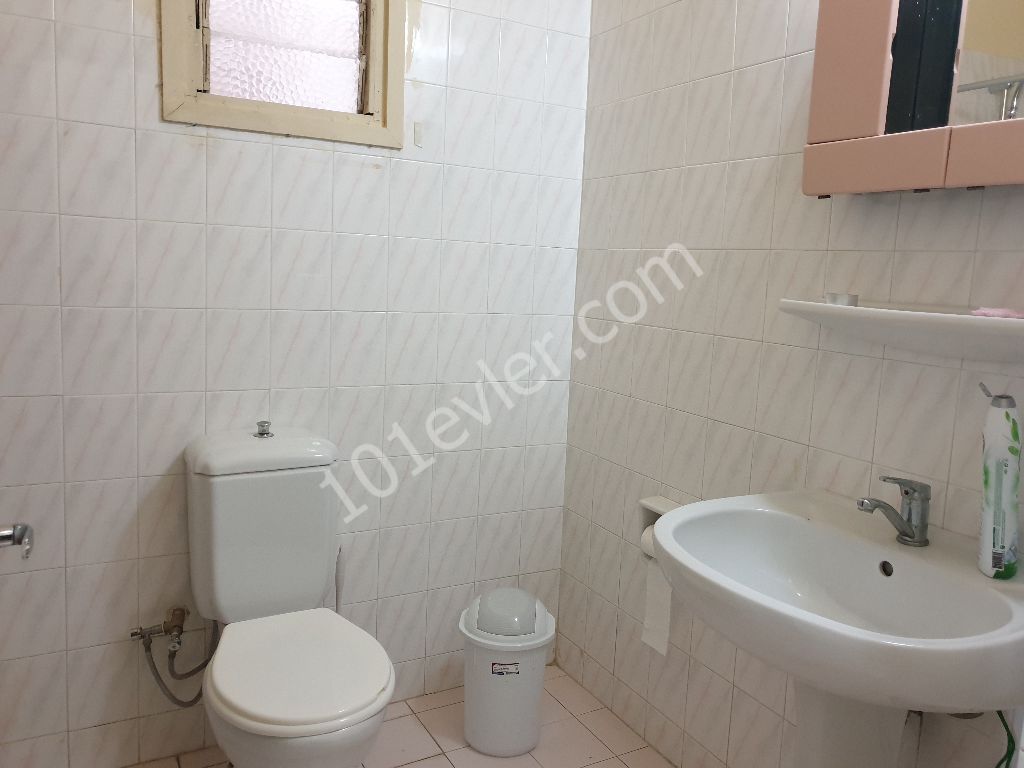 3+1 furnished flat for rent  on Gülseren