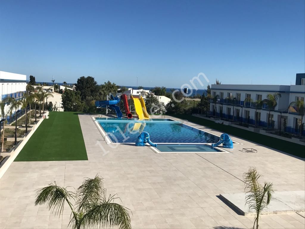 Furnished Studio flat for rent  on Longbeach Royal sun 