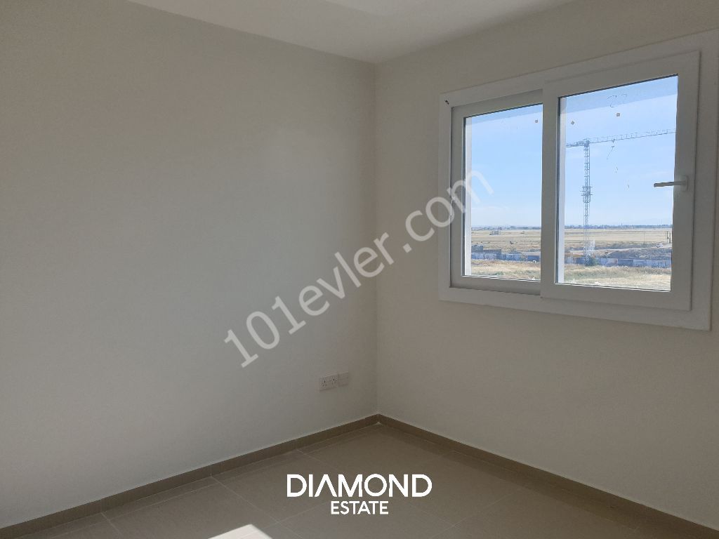 Flat For Sale in Long Beach, Iskele