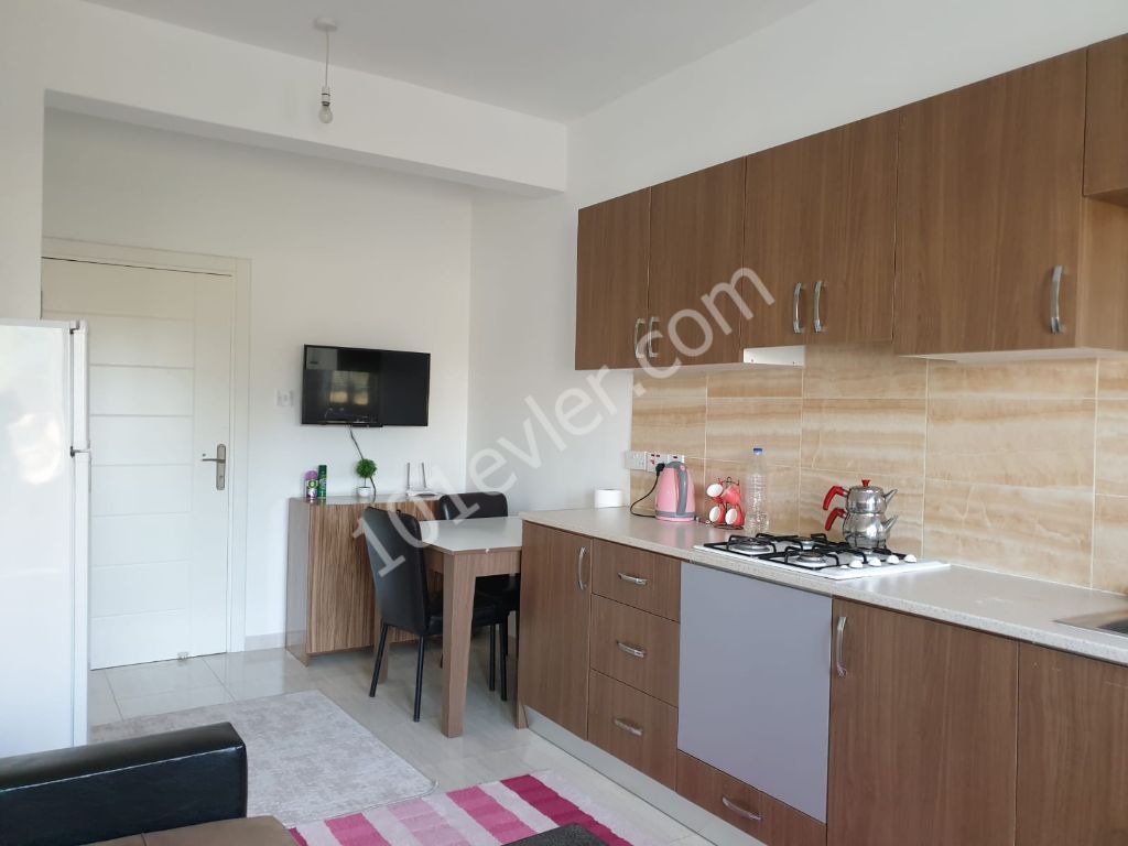 kiralık 1+1 daire eşyalı  mağusa gülseren