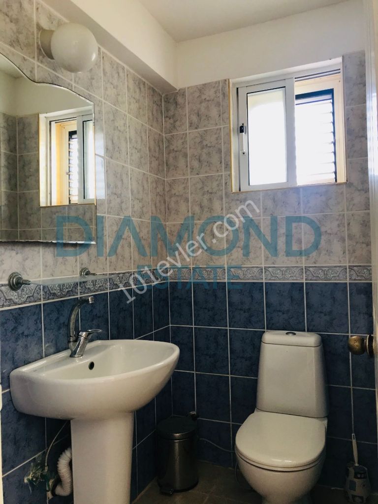 İskele Boğaz'da Kiralık 5+1 Villa