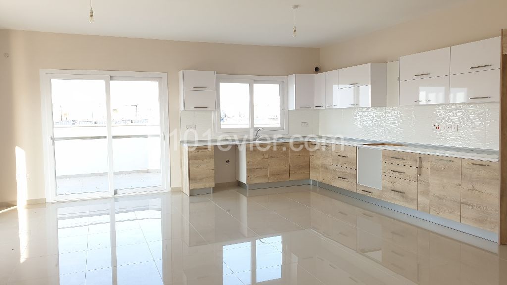 satılık 3+1 sıfır dubleks penthouse yeniboğaziçinde