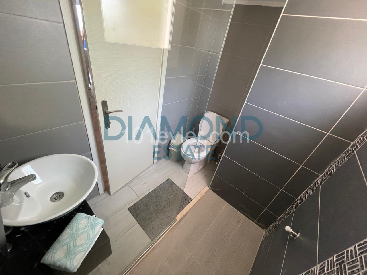 Gazimağusa Bölgesinde Kiralık Deniz Manzaralı Daire