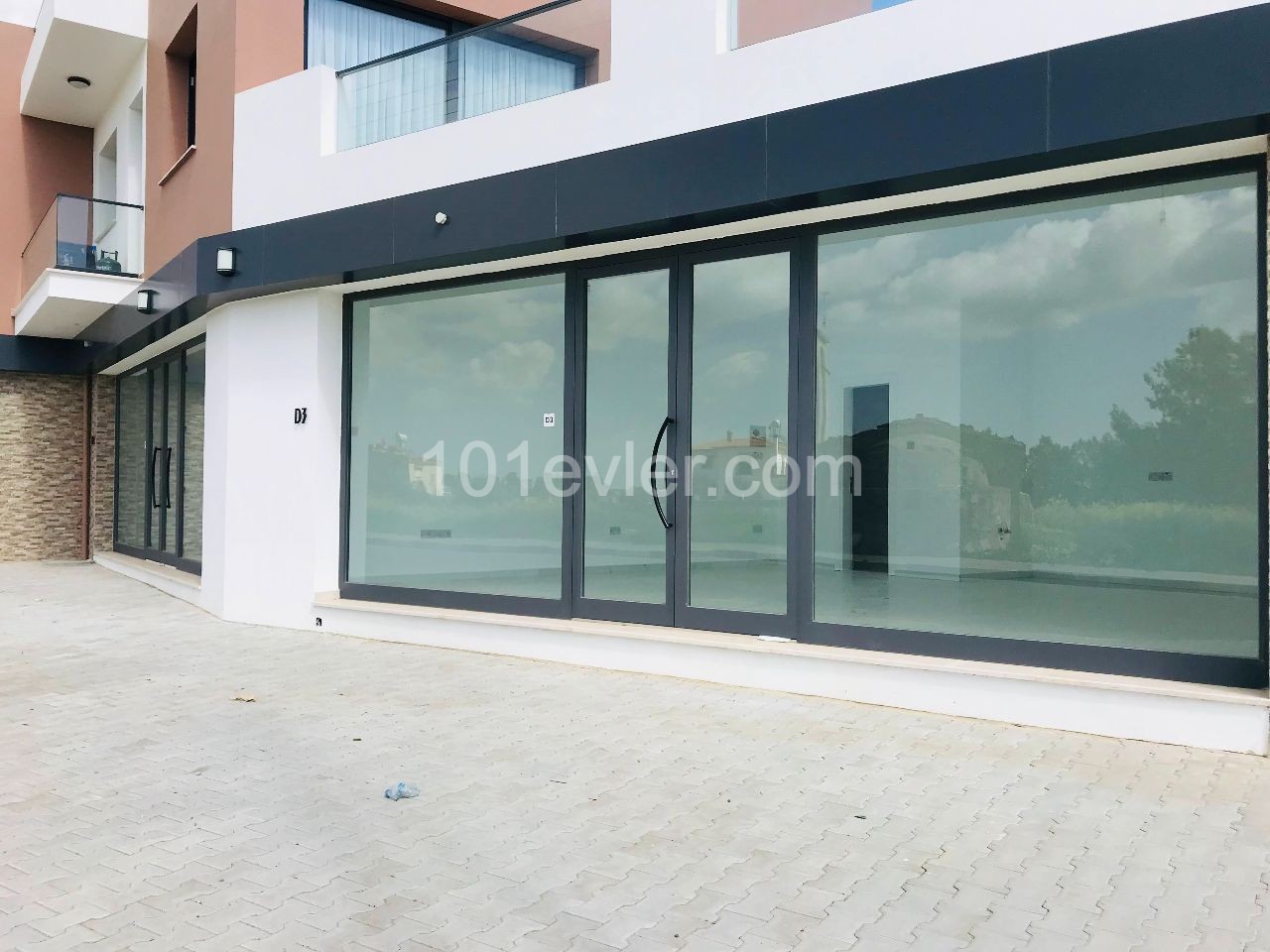 Shops for Rent in Yenibogazici ** 