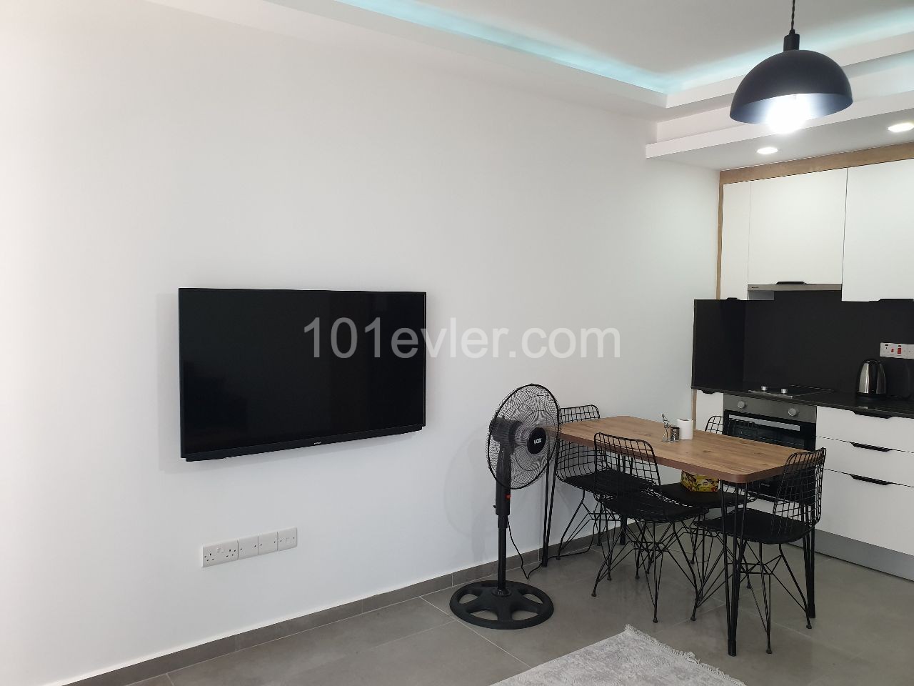 Luxury furnished studio apartment for rent Trass parkts ** 