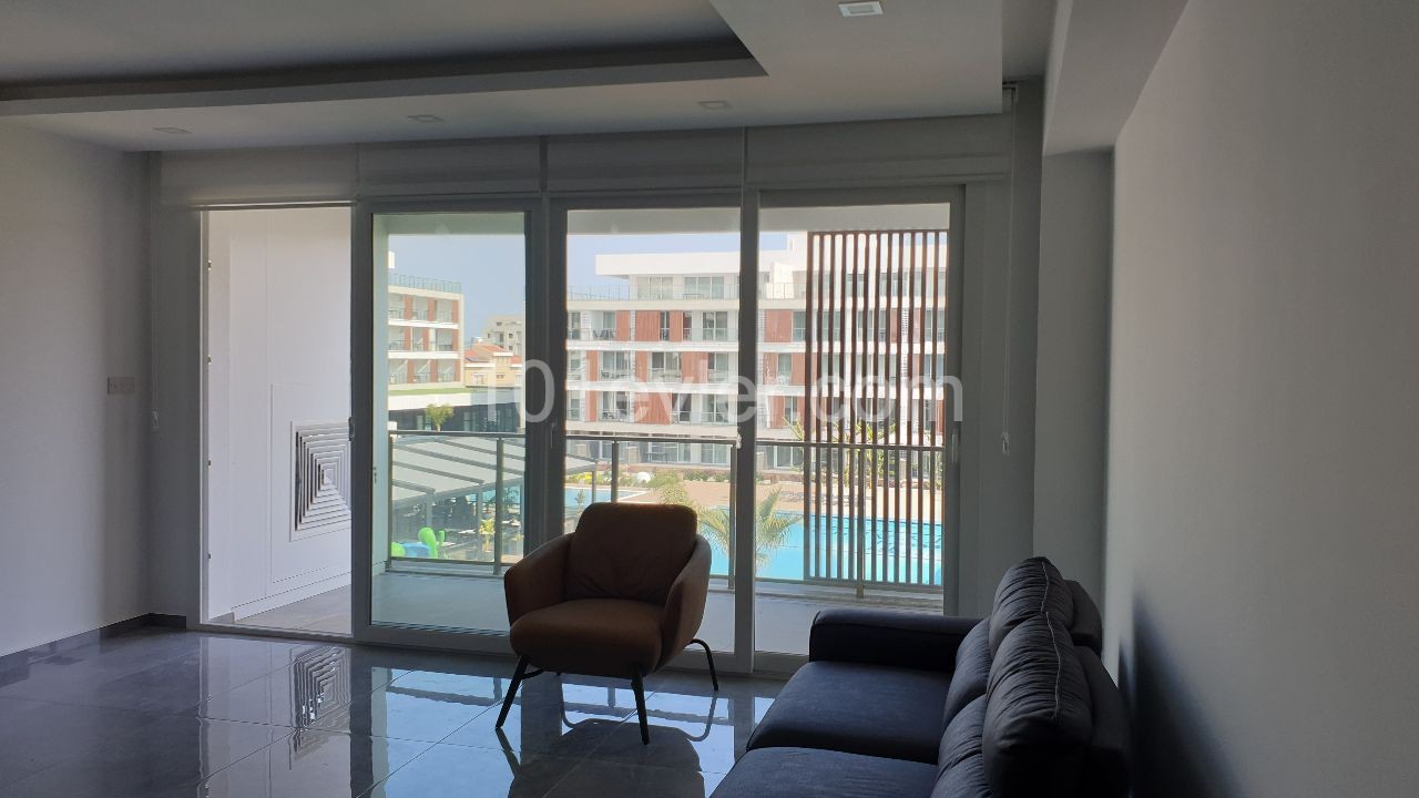 2+1 ,110 m² brand new flat for sale in Courtyard ** 