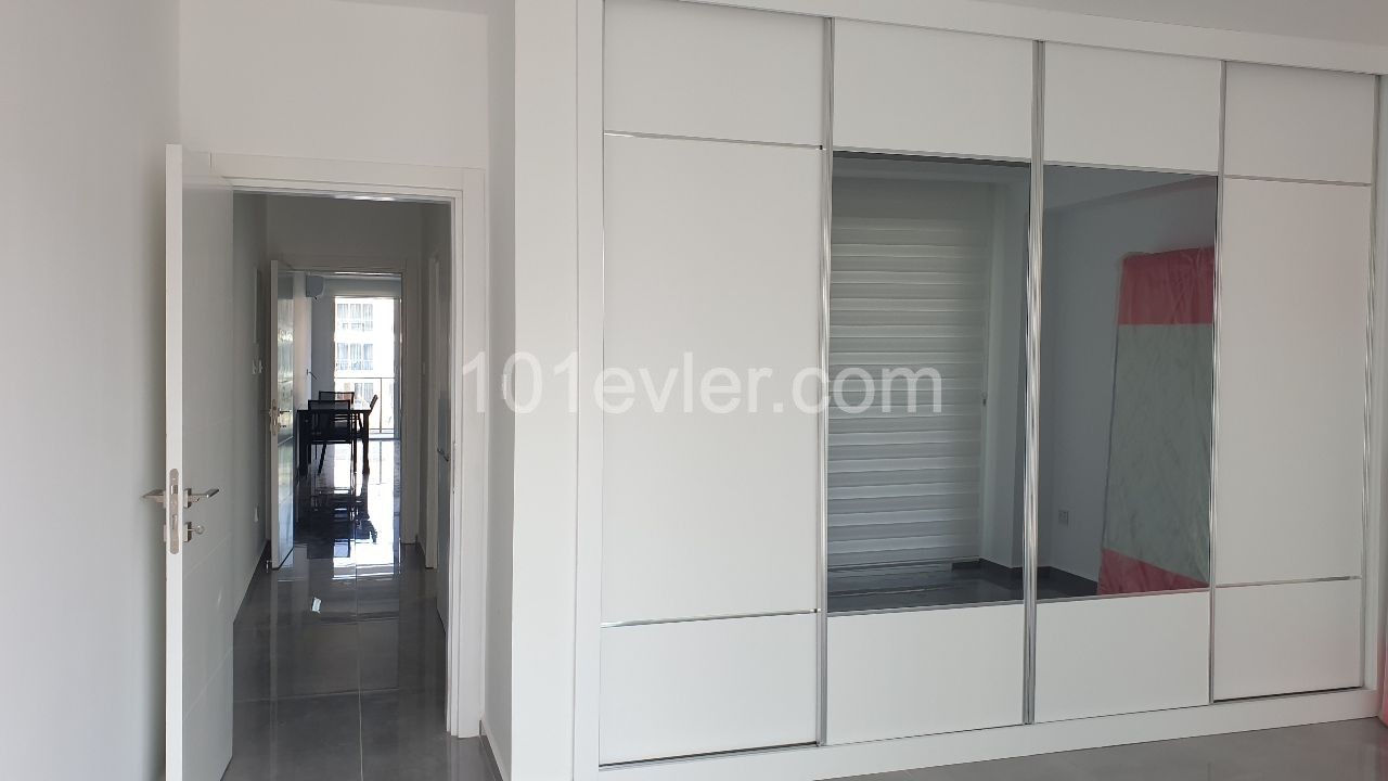 2+1 ,110 m² brand new flat for sale in Courtyard ** 