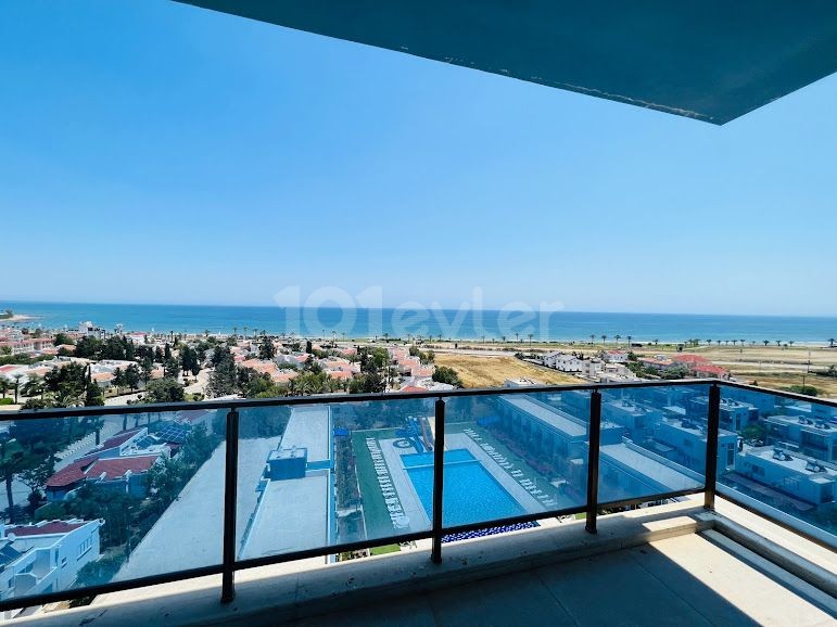 Studio Apartment with Sea View for Sale, Long Beach ** 