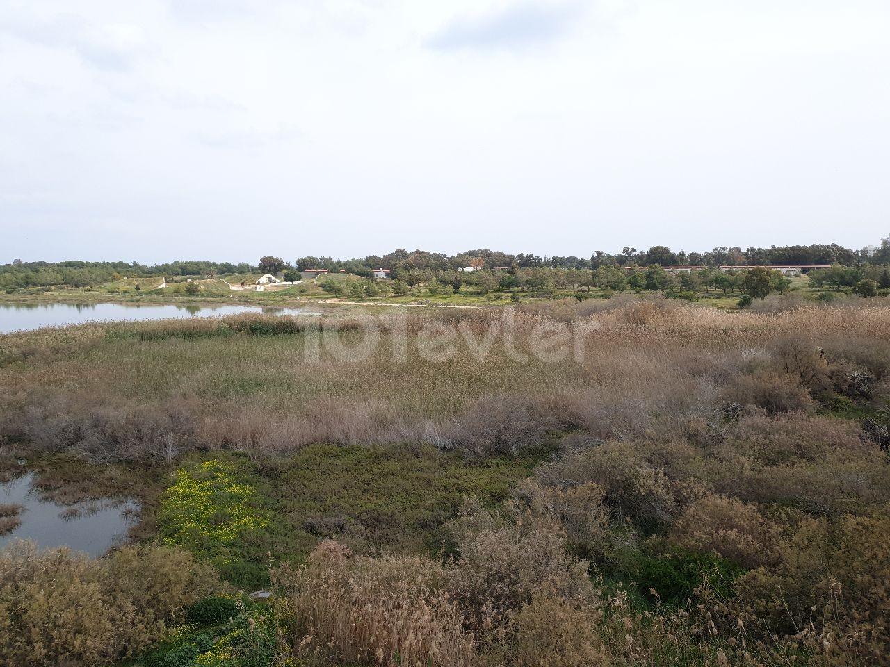 Zu verkaufen 2 + 1 Apartment mit Meerblick in Gülserende ** 