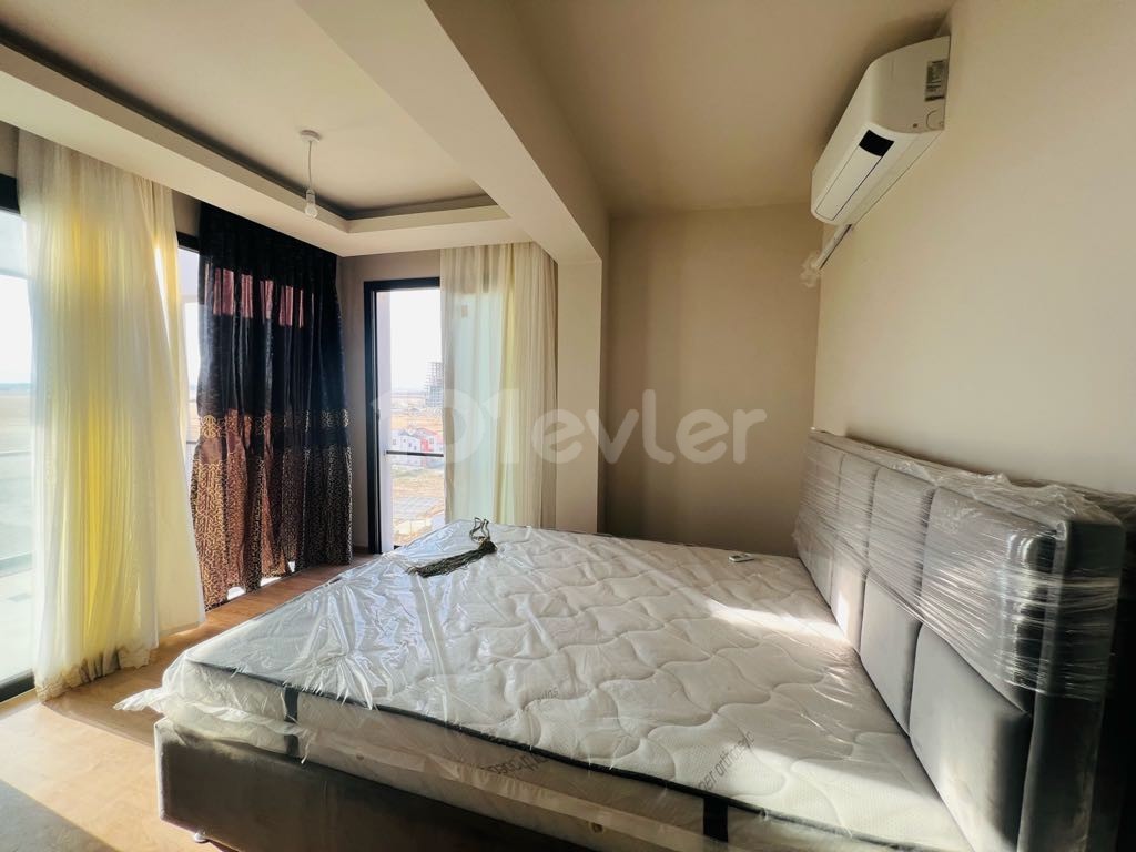 Long Beach, İskele’de Deniz Manzaralı Kiralık 2+1 Penthouse Daire