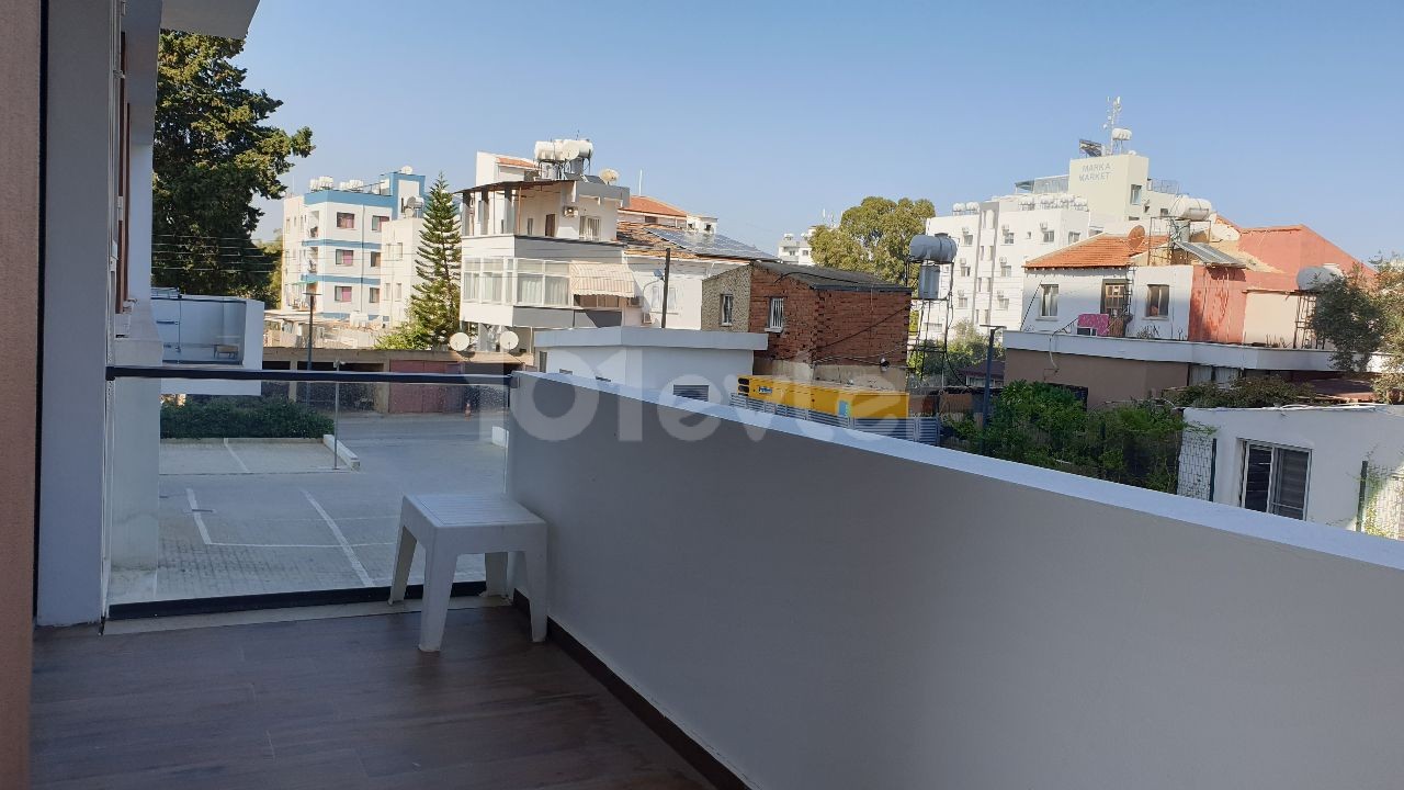 Satılık 2+1 ,90 m²  eşyalı lüks daire Uptwon parkta