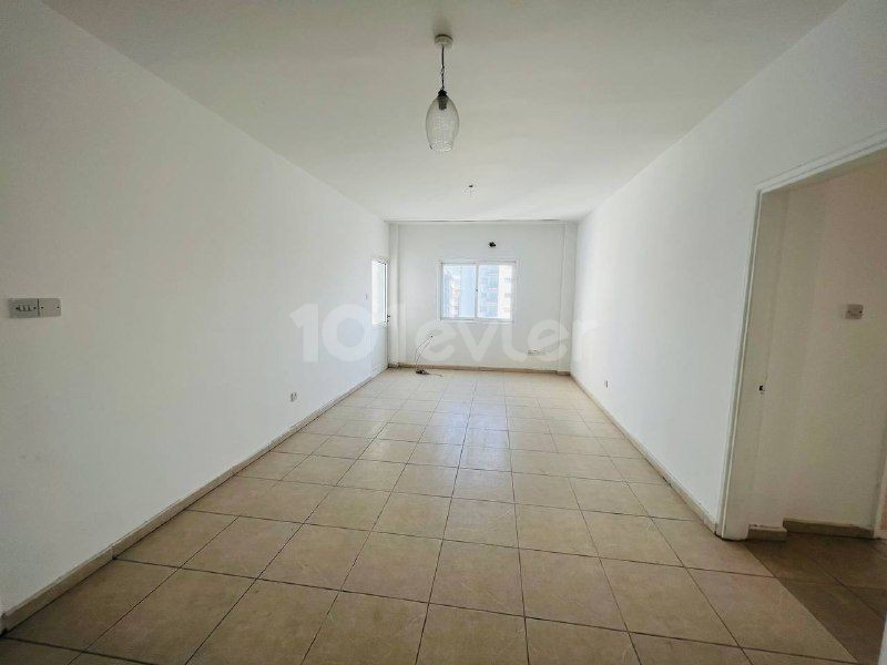 3+1 Apartment for Sale in Famagusta, Center