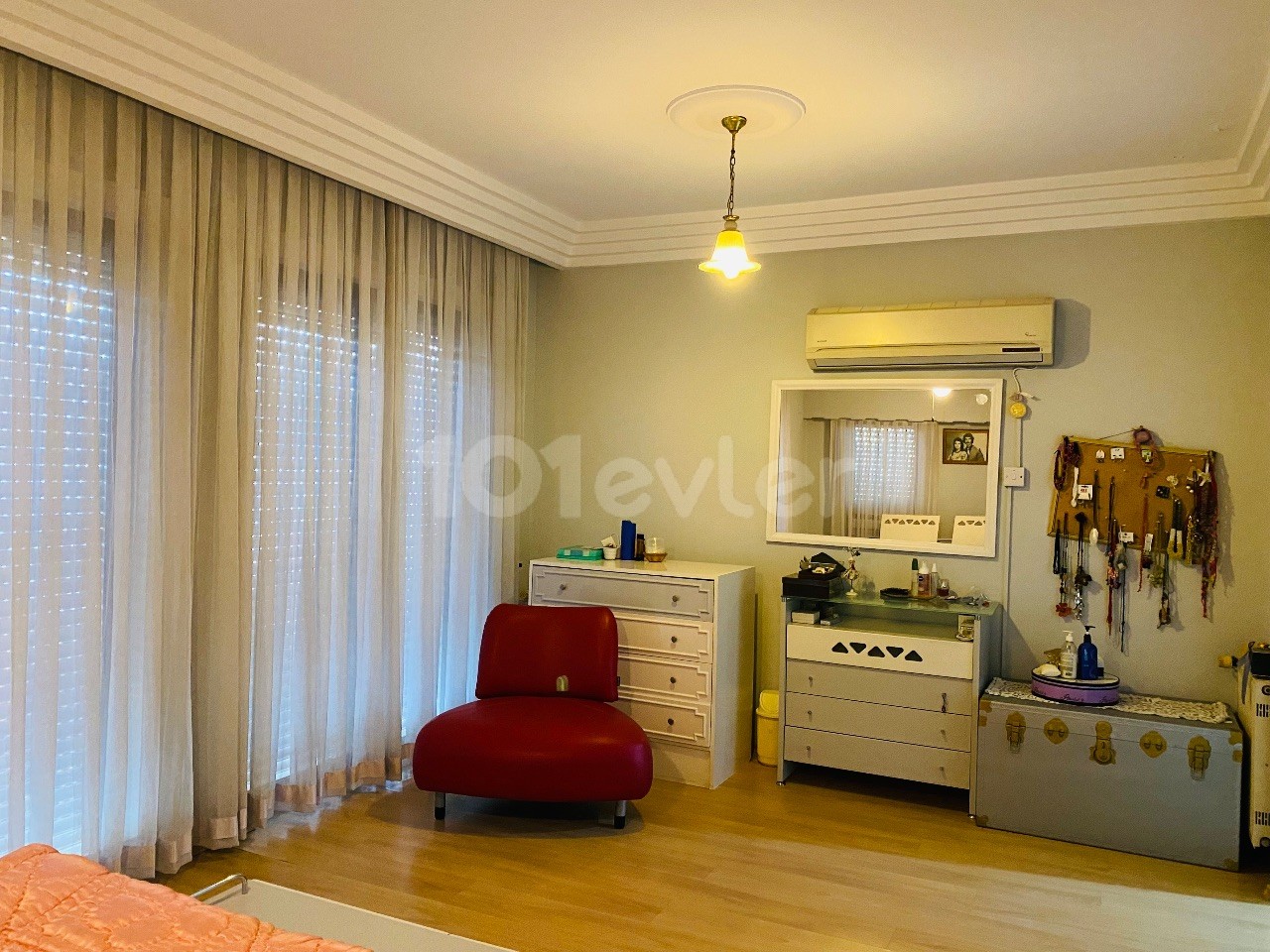 4+2 Duplex Flat for Rent in Famagusta Gülserende