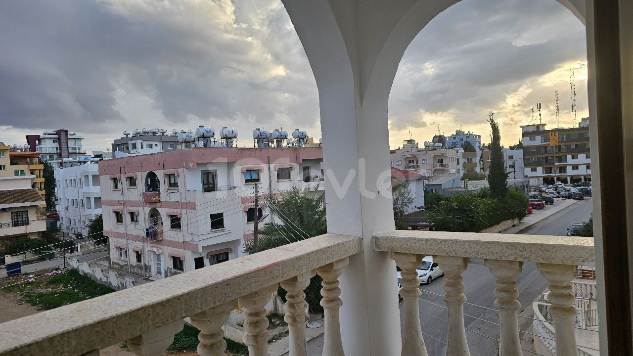 3+1 furnished flat for rent in Famagusta Gülserende