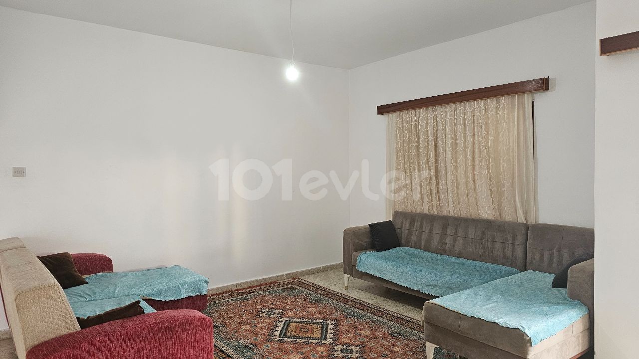 Kiralık 3+1 eşyalı daire Mağusa Gülserende