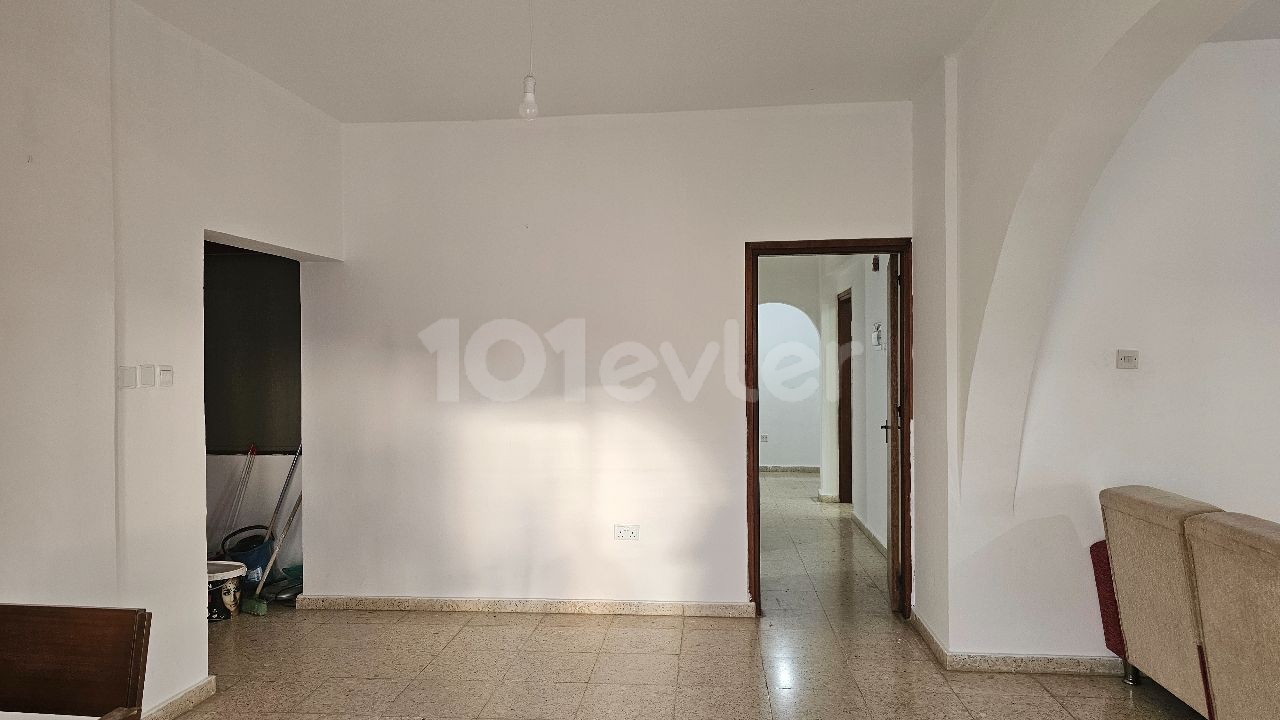 Kiralık 3+1 eşyalı daire Mağusa Gülserende