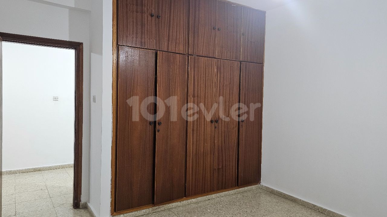 Kiralık 3+1 eşyalı daire Mağusa Gülserende