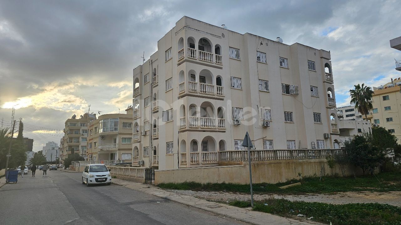 3+1 möblierte Wohnung zur Miete in Famagusta Gülserende