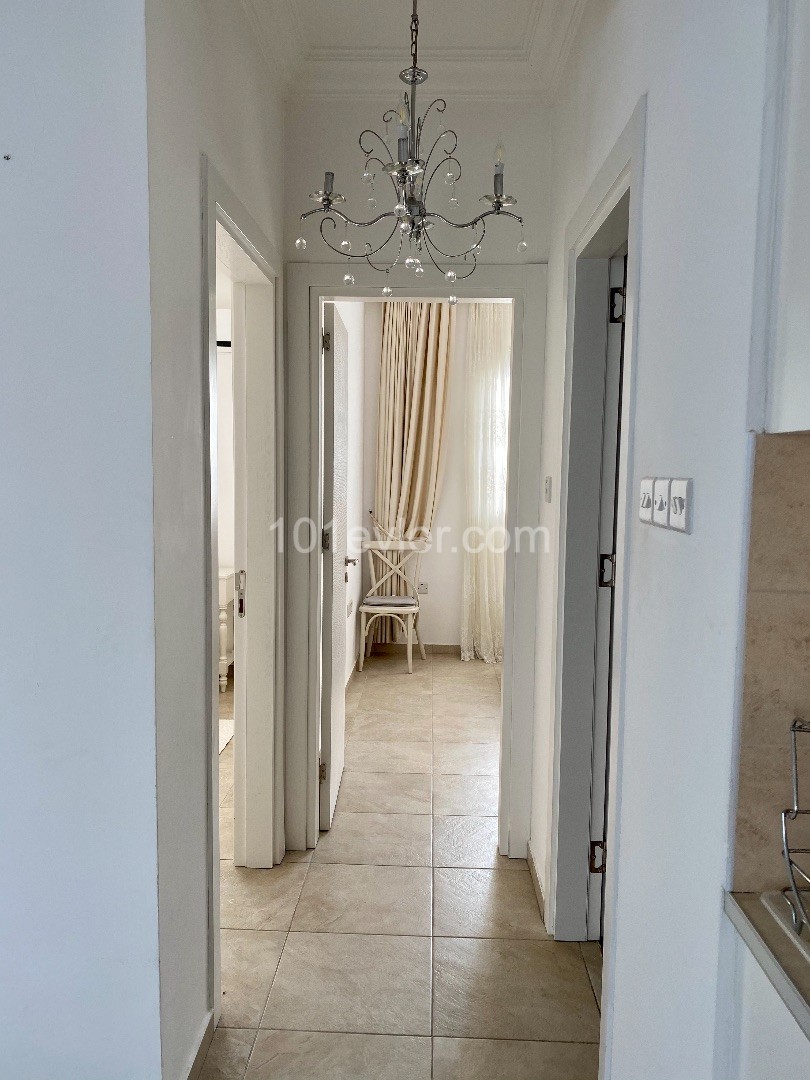 For rent a luxury apartment 2 + 1 in Karaoglanoglu (Girne). Without commission. The landlord rents the apartment. Only for the long term. 350 British pounds per month plus two deposits. Near the sea, all infrastructure is nearby.