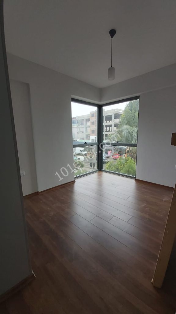 Modern and Spacious 2 + 1 Apartment for Sale in Yenişehir District ** 