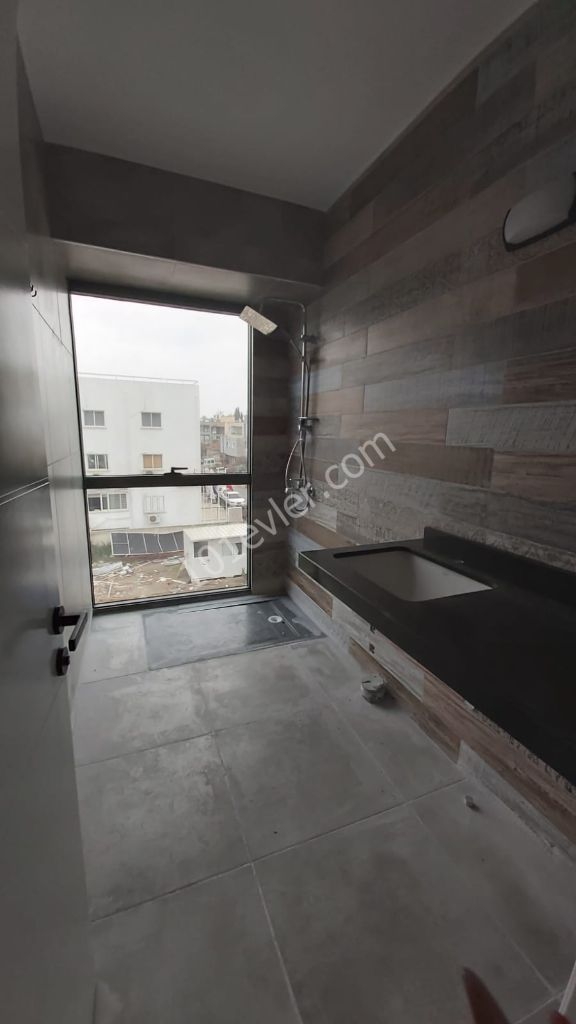 Modern and Spacious 2 + 1 Apartment for Sale in Yenişehir District ** 