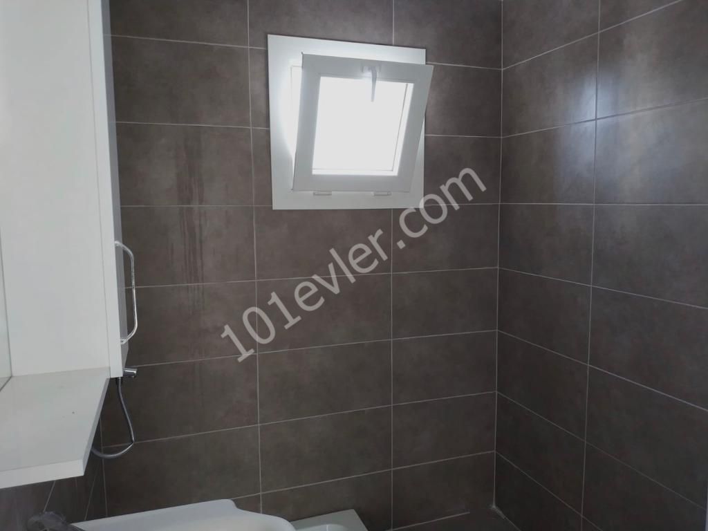 FAMAGUSTA ZENTRUM ZU VERKAUFEN 2+1 DAIRE ** 