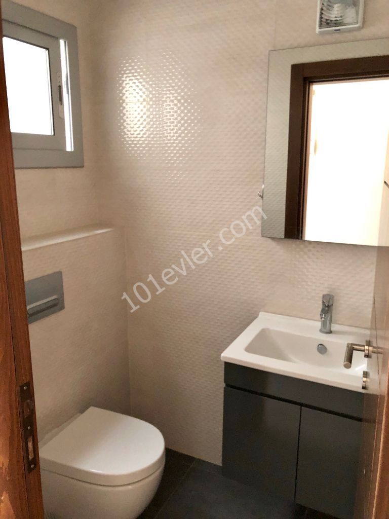 Flat To Rent in Köşklüçiftlik, Nicosia