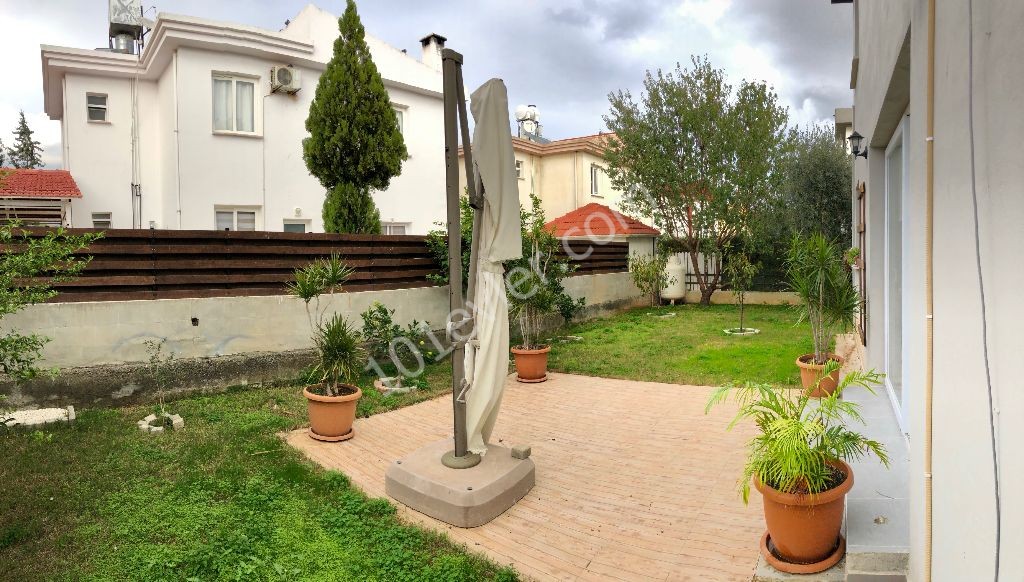 A DETACHED VILLA WITH A GARDEN FOR SALE ON THE KYRENIA BOSPHORUS ! ** 