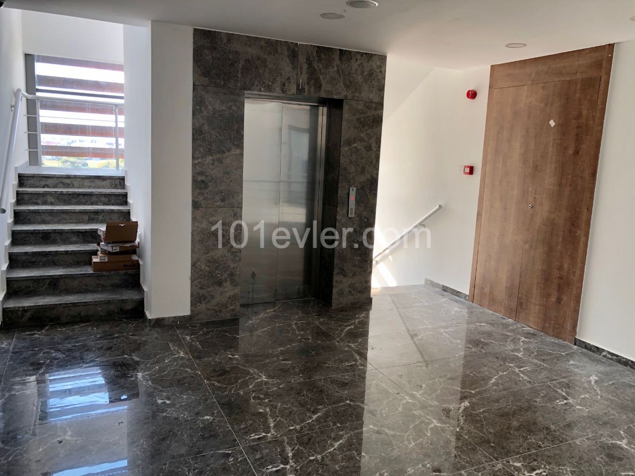 BRAND NEW, LUXURIOUS 2+1 RESIDENCE FLAT FOR RENT FOR COMMERCIAL USE ONLY !