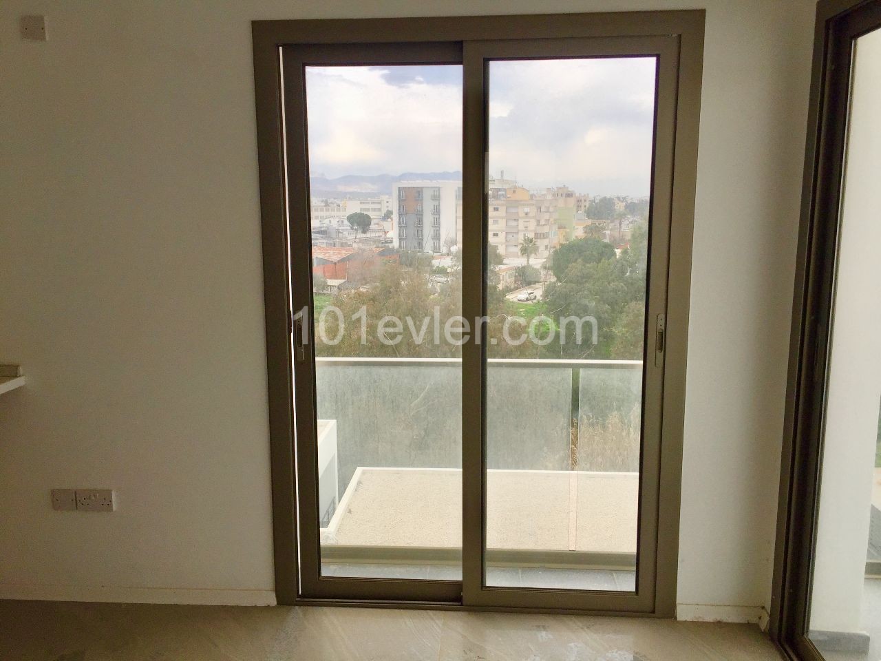 2+1 (85m2+40m2) Penthouse with Stream View in Ortaköy ** 