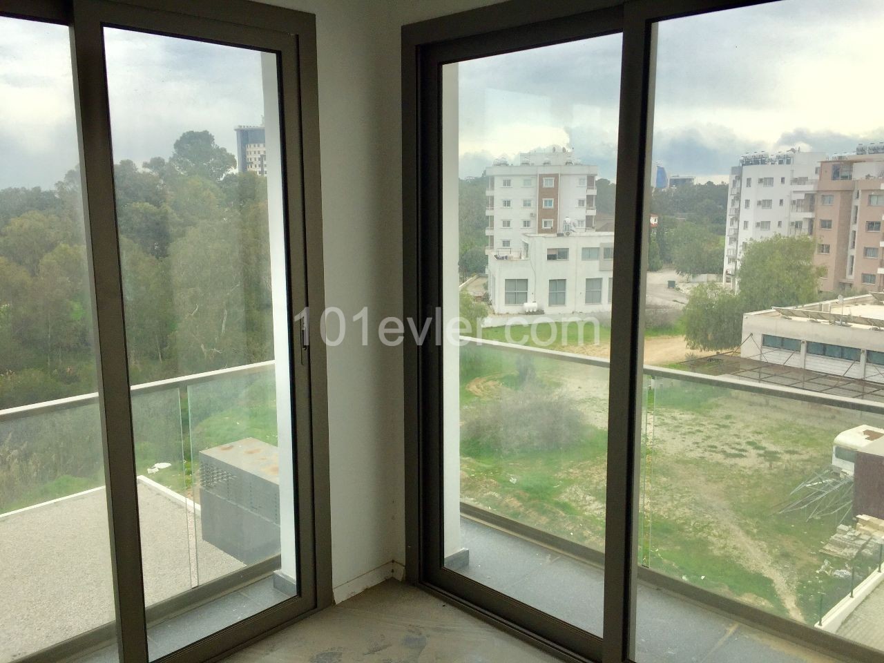 2+1 (85m2 + 40m2) Penthouse mit Blick auf Ortakoy de Dereboyu ** 