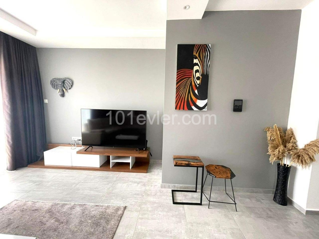 FULLY FURNISHED 2+1 LUXURIOUS FLAT IN NICOSIA DEREBOYU !