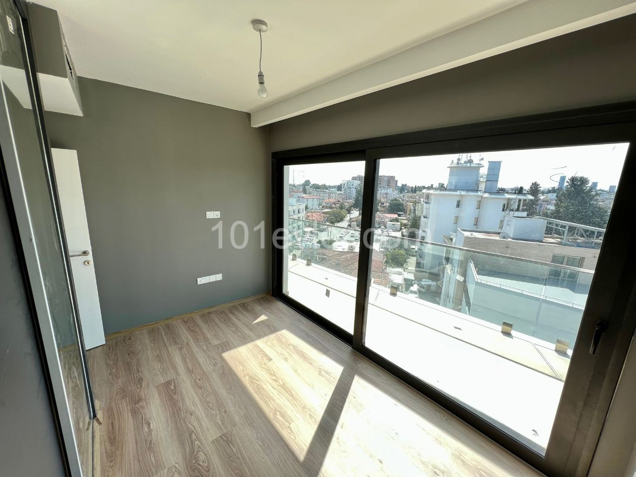 LEFKOŞA KUMSAL 'da YARI EŞYALI veya FULL EŞYALI, YENİ, SIFIR, 2+1 PENTHOUSE DAİRE !