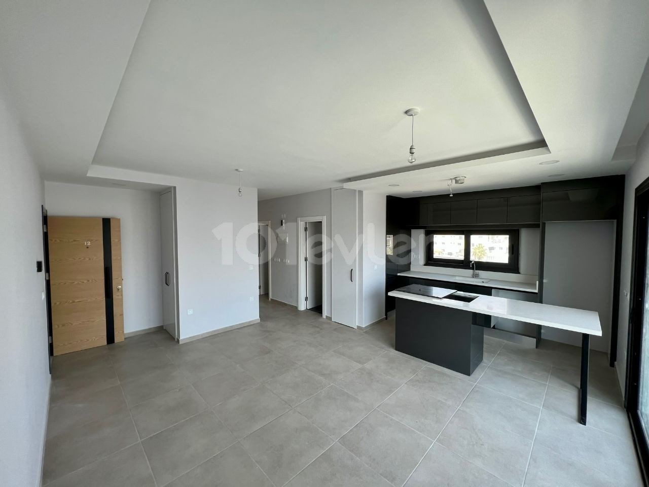 2+1 HIGH-QUALITY, MODERN, SPACIOUS 2 + 1 APARTMENT ON THE NICOSIA BEACH ! ** 