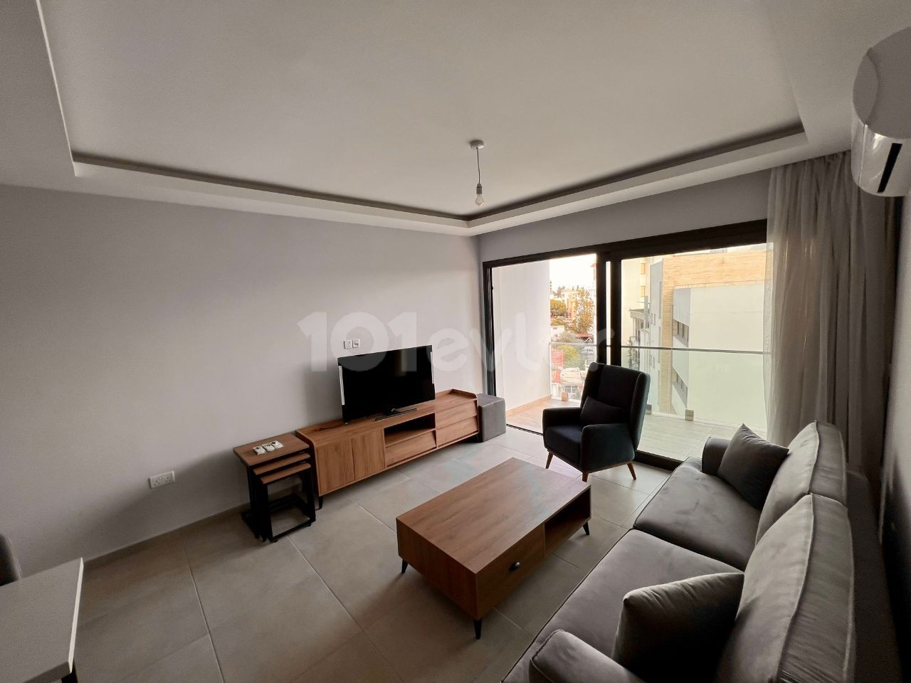 BRAND NEW. FULLY FURNISHED 2+1 LUXURIOUS FLAT IN KUMSAL !