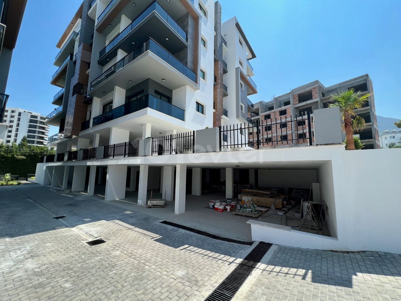 BRAND NEW 1+1 LUXURIOUS FLATS IN THE CENTER OF KYRENIA !