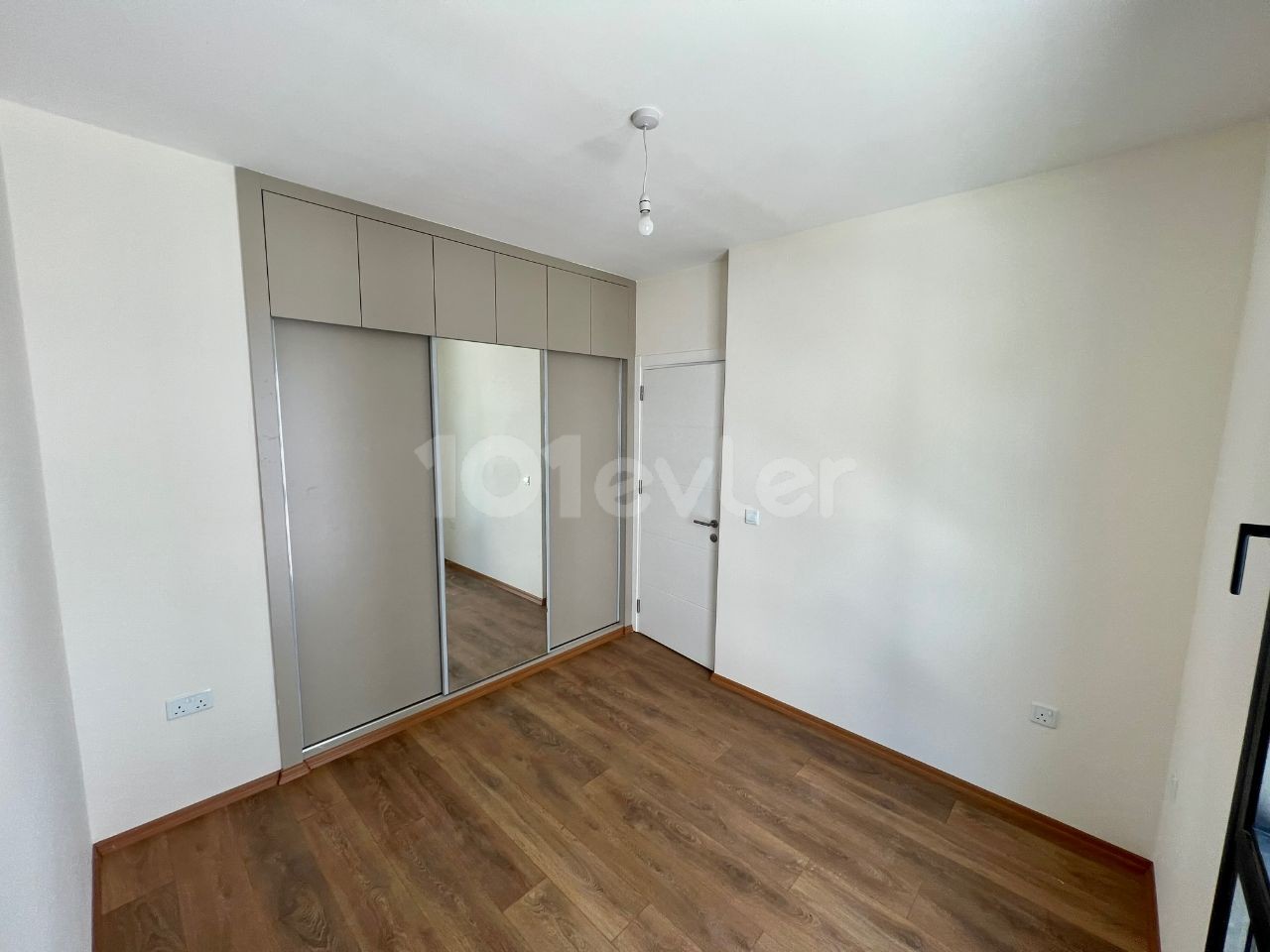 NICOSIA BEACH 2 +1 QUALITY, MODERN, SPACIOUS 2 + 1 APARTMENT ! ** 