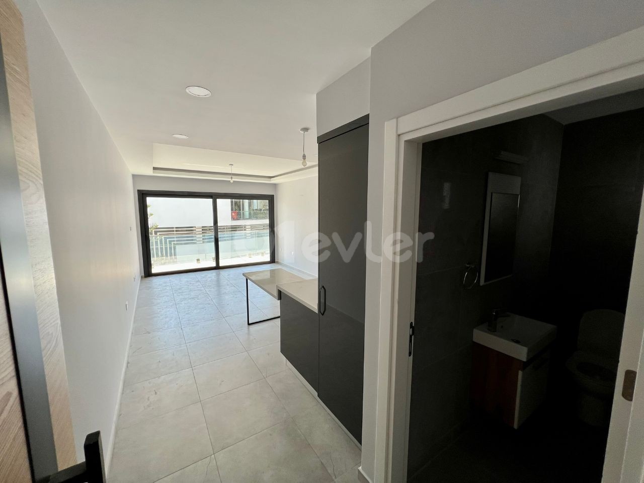 NICOSIA BEACH 2 +1 QUALITY, MODERN, SPACIOUS 2 + 1 APARTMENT ! ** 