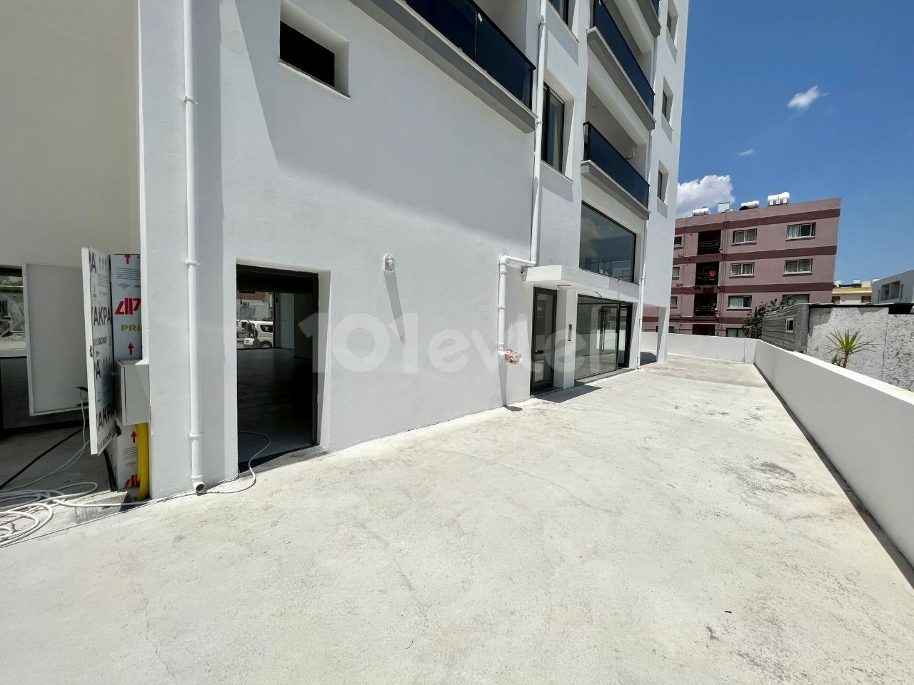 LEFKOŞA GÖNYELİ'de, OFİS veya KONUT OLARAK KİRALANILABİLİR 1+1 GENİŞ DAİRE !