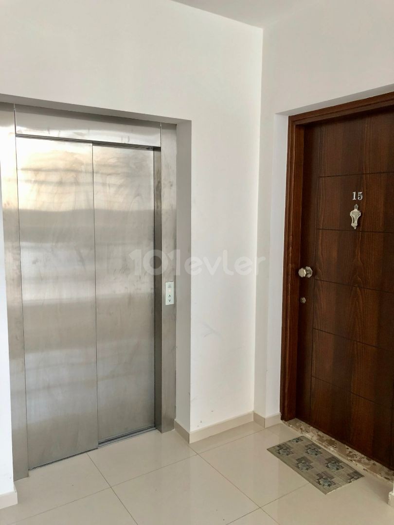 LEFKOŞA DEREBOYU'nda 2+1 FUL EŞYALI DAİRE !