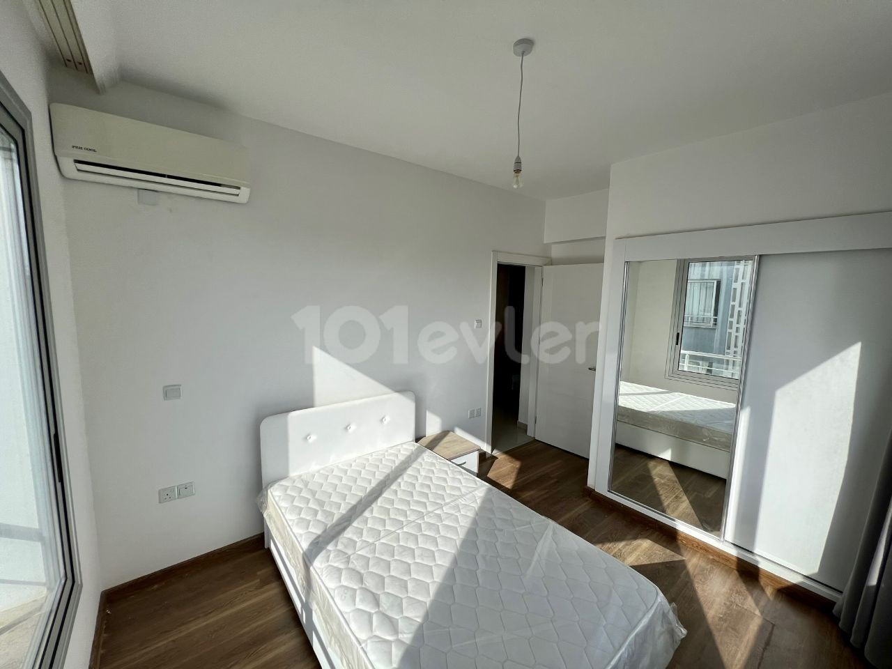 NICOSIA DEREBOYU HAS NEVER BEEN USED, FULLY FURNISHED TURKISH 2 + 1 APARTMENT FOR SALE! ** 